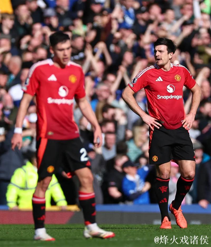 阿莫林质疑曼联新星青训评价过高,并考虑再次留下他 阿莫林质疑曼联新星青训评价过高,并考虑再次留下他